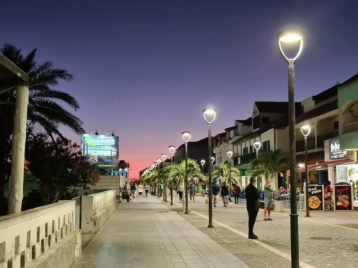 Plaza Top Floor Apartment Santa Maria